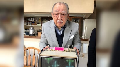 Primera máquina de karaoke